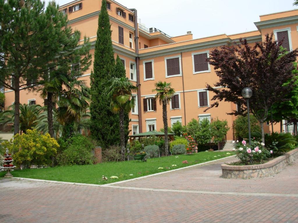 Villa Maria Rosa Molas - Casa Per Ferie - Rome, Rome