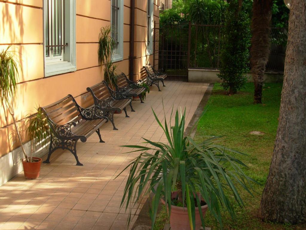 Villa Maria Rosa Molas - Casa Per Ferie - Rome — Photos 3
